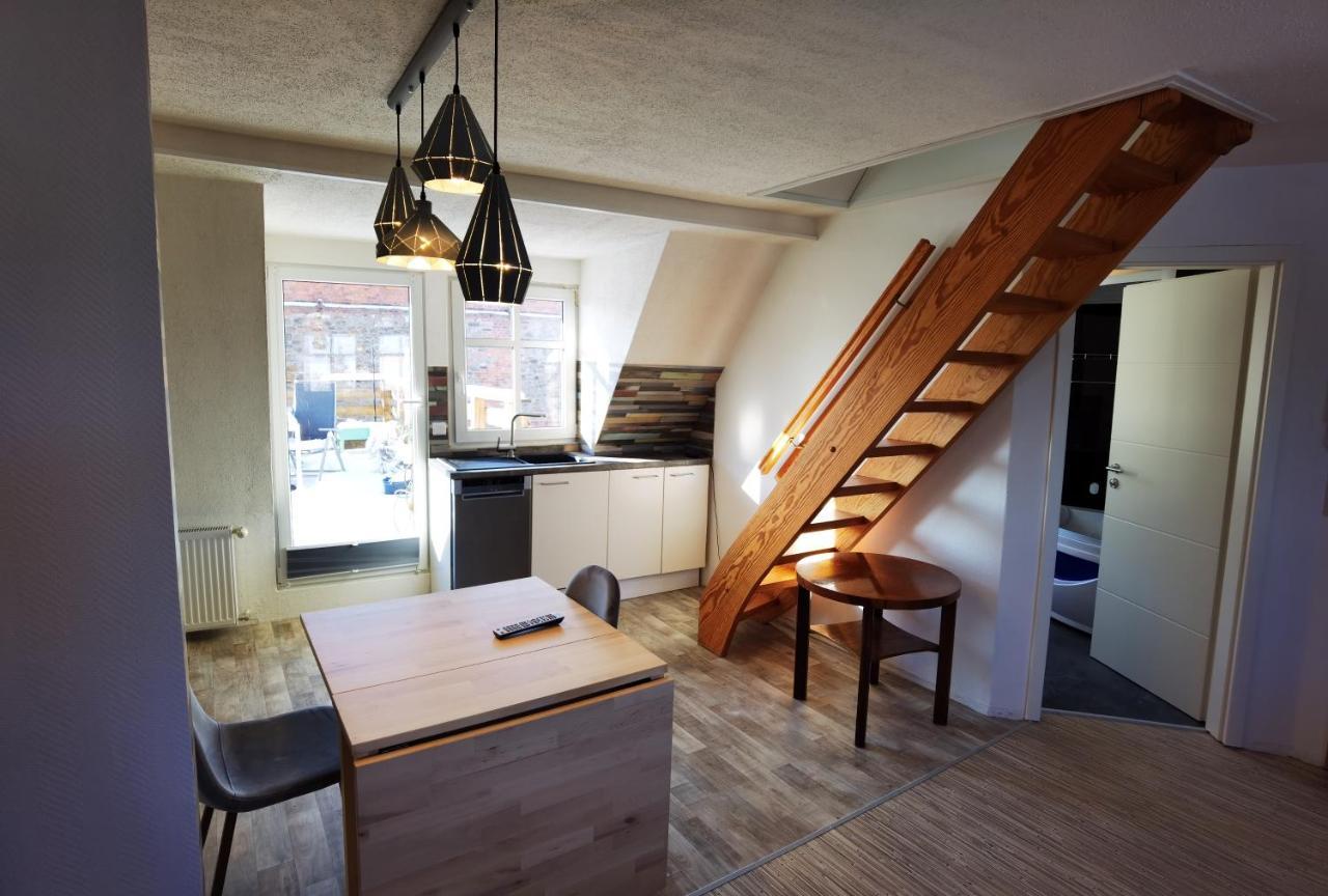 Gemütliche Dachwohnung mit oder ohne Dampfsauna mit Dachterrasse nebeneinander Wolmirstedt Exterior foto