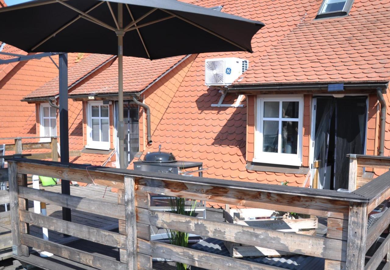 Gemütliche Dachwohnung mit oder ohne Dampfsauna mit Dachterrasse nebeneinander Wolmirstedt Exterior foto